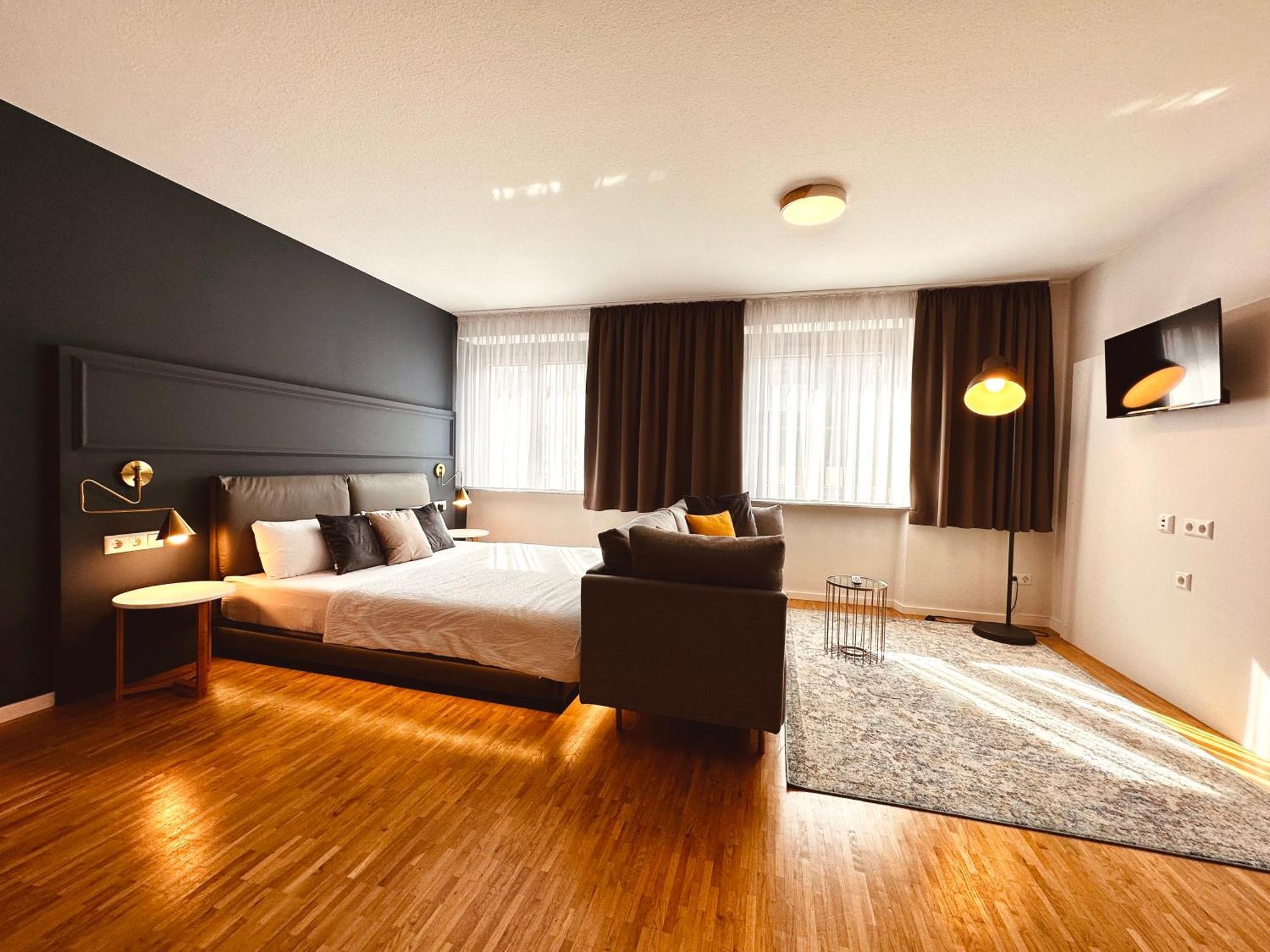 Stadthaus Neckarsulm Serviced Apartments - Stadthaus Schrade Bagian luar foto