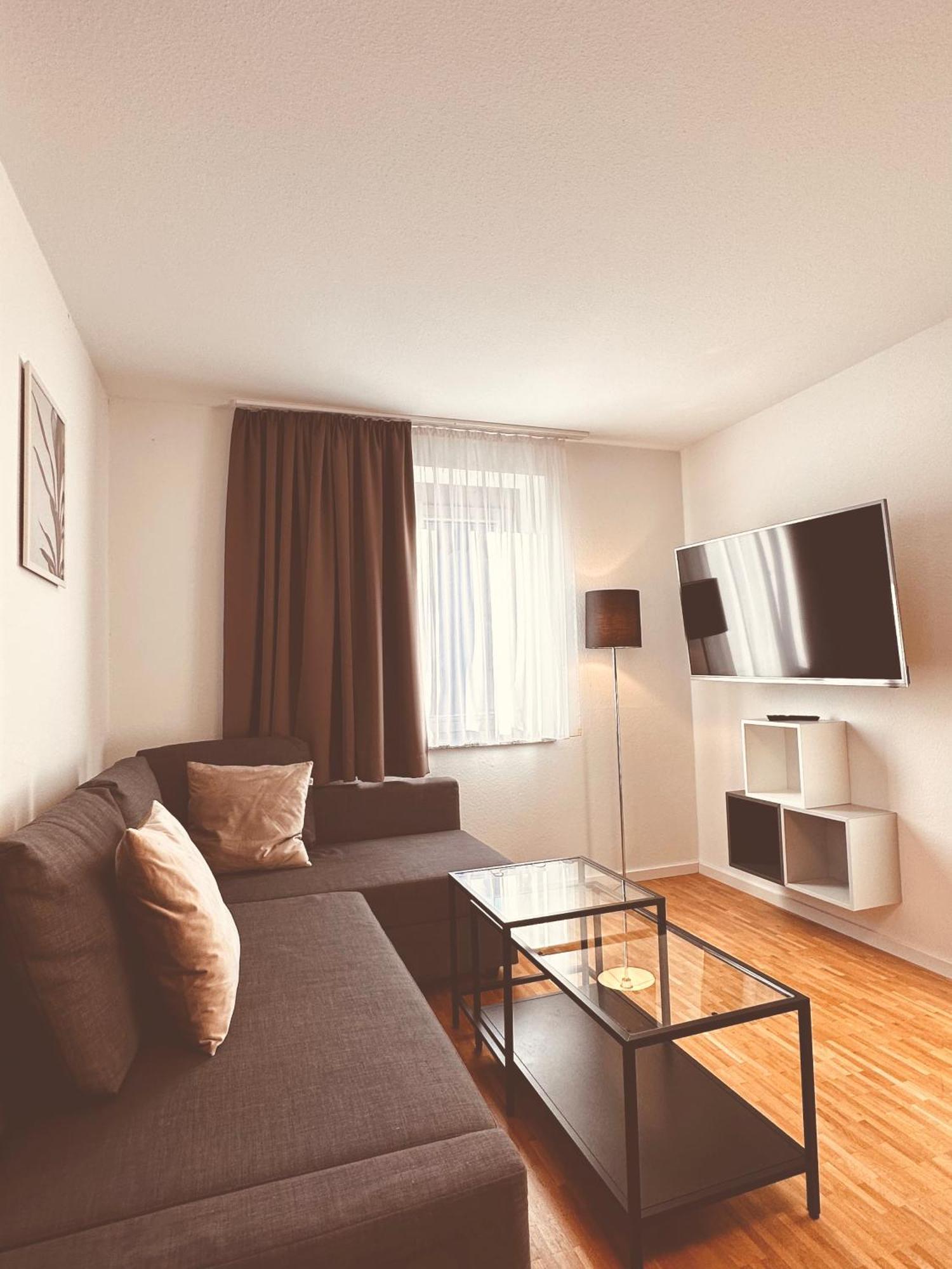 Stadthaus Neckarsulm Serviced Apartments - Stadthaus Schrade Bagian luar foto